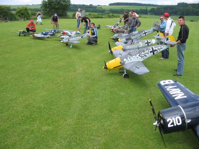 warbirdtreffen-parade (15).jpg